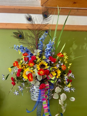 LARGE FARMHOUSE COUNTRY FLOWERS METAL BASKET