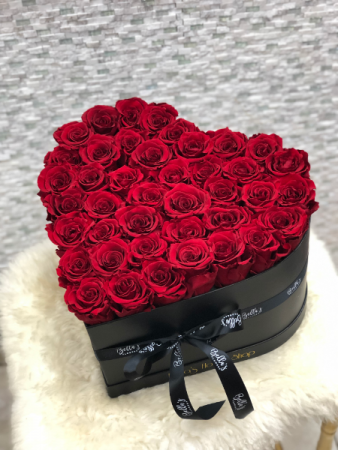 Large Black Heart Box 50 Fresh Roses
