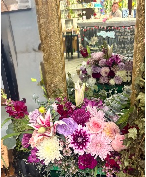 Large ~table arrangement 