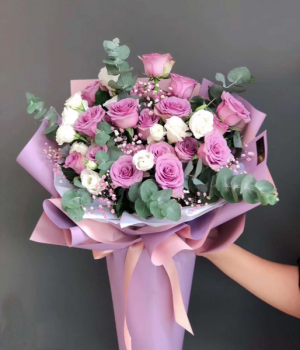 Lavender roses bouquet  