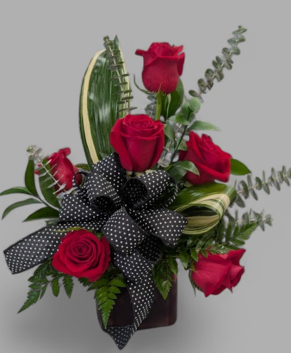 LC Half dozen Roses Cube Arrangement