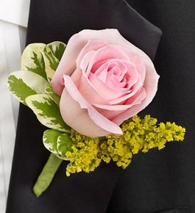 Light pink boutineer 