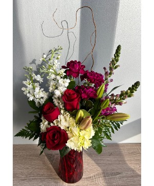 Lilies Afterglow Love Edition Vase Arrangement 