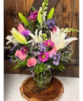 Lilies & Roses Delight Flower Arrangement