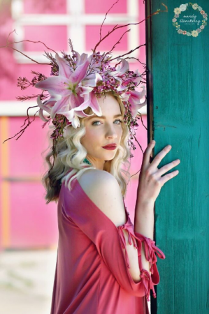 Lilly Crown  