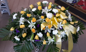 Lilly of the Sun Valley yellow roses, lillys and filler flowers in Jamestown, IN | Garden Gate Gift & Flower Shop