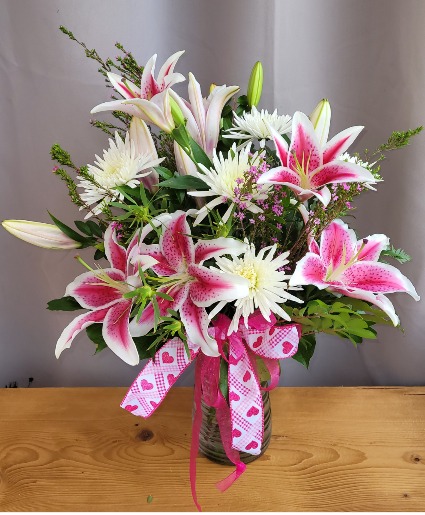 Lily Lover Vase Arrangement