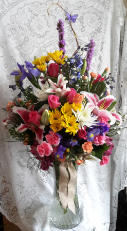 * Little Bit Of Everything * Clear Vase Mixed Arrangement