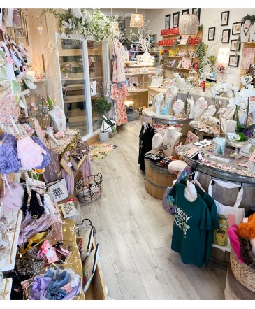 Locally owned and operated for over 20 years ✨  in Osoyoos, BC | POLKA DOT DOOR