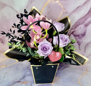 Long lasting Cym Cymbidium orchids,roses,and euc 