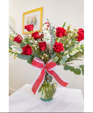 Lots of Love Dozen Rose Bouquet 