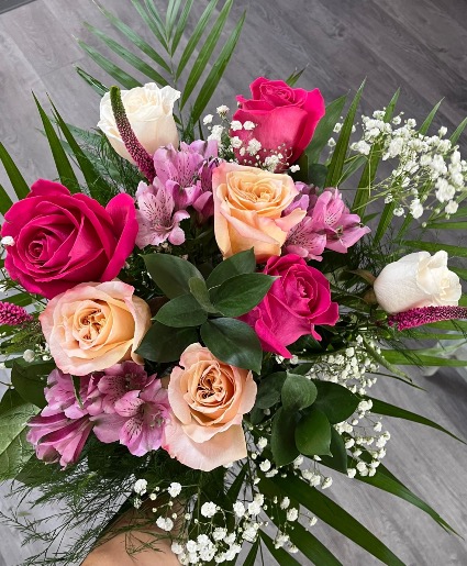 Chic bouquet hand-tied 