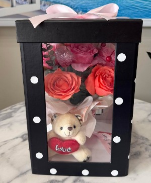 Love in Bloom Gift Set Soap Roses - Random Color