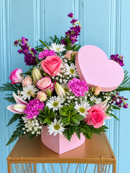 LOVE OUTSIDE THE BOX FLOWER ARRANGEMENT