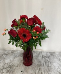 Love you Loads All red vase