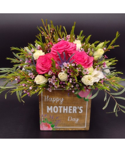 Love You Mom! Mother's Day Arrangement