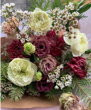 Lovely Mauve Wrapped bouquet 