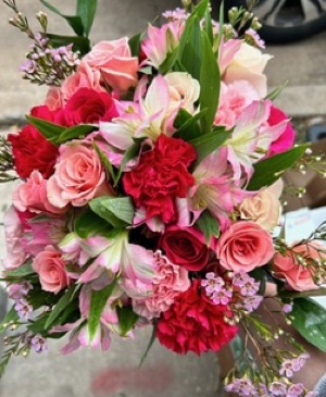 Lovely Red and Pink Handheld  Prom