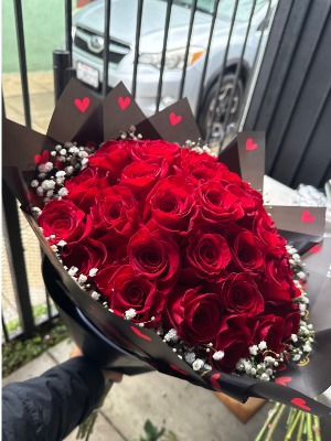 LOVELY RED   50 rosesBUCHON