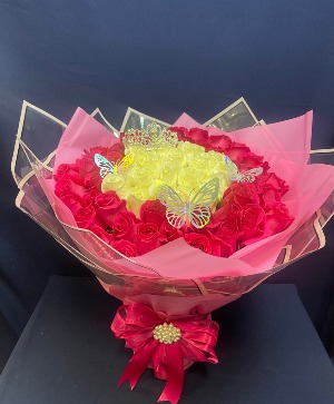 Lovers Rose Bouquet Valentines Day
