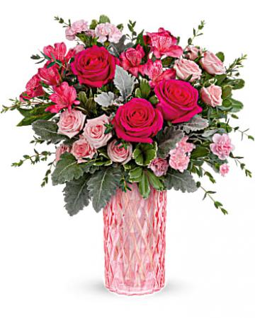 Love's Reflections Bouquet Glass vase with diamond-shaped pattern