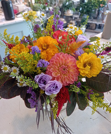 Low Fall Arrangement Designer's Choice in Glastonbury, CT | THE FLOWER DISTRICT