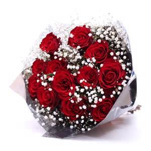 GRADUATION 12 RED ROSES WITH   (G) baby's breath PRESENTATION BOUQUET!!