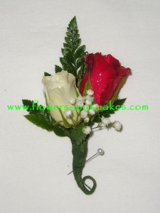 Red Sweetheart with White sweetheart and baby's  breath