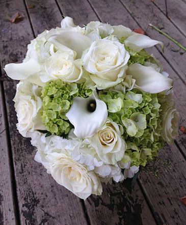 Luscious Calla Lily Bouquet in Talladega, AL | GAITHER'S FLORIST