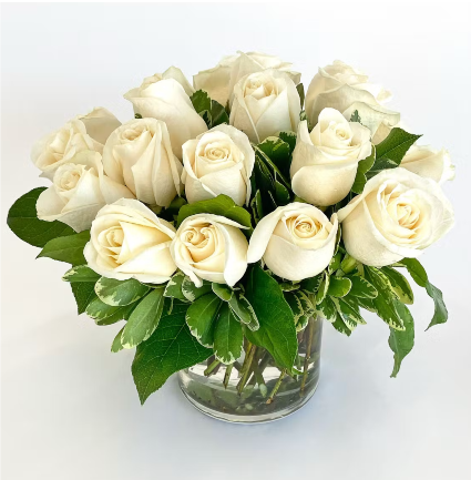 Lush & Low Roses Fresh Arrangement 