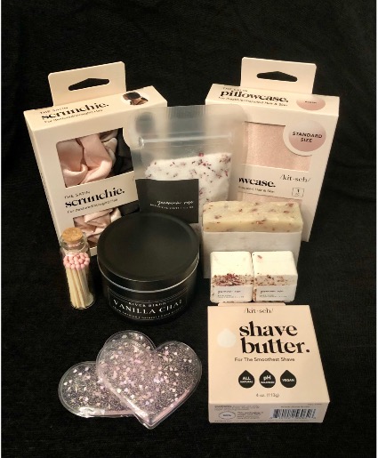 LUXE box of LoVe 