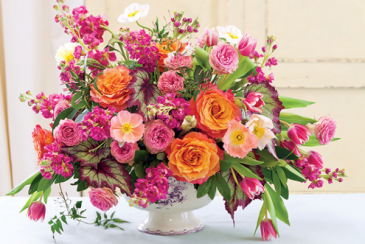 S100 - Luxurious Blooms Galore! Arrangement in Cherokee, IA | Blooming House