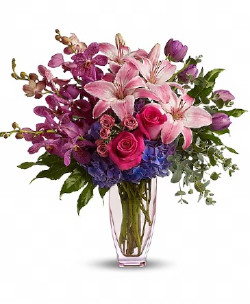 Luxurious Lavender Arrangement in Wilmington, DE | EVERLASTING BEAUTY FLORAL DESIGNS