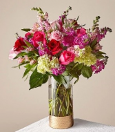 Beautiful Splendor  Gold Collection Vase