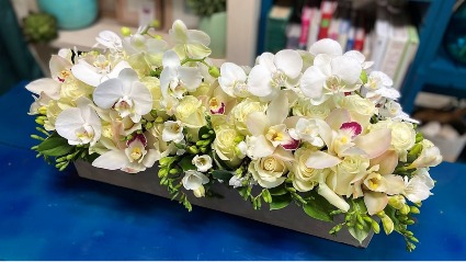 Madame X Luxury | Modern Flowers