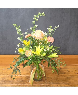 Madre Medium Size Vase Arrangement