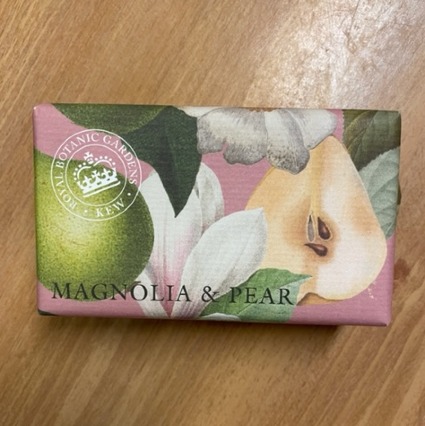 Magnolia & Pear Kew Gardens Soap  