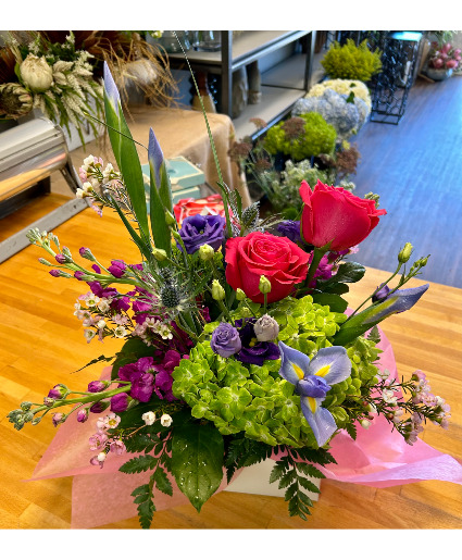 Makes me happy Floral Arrangement
