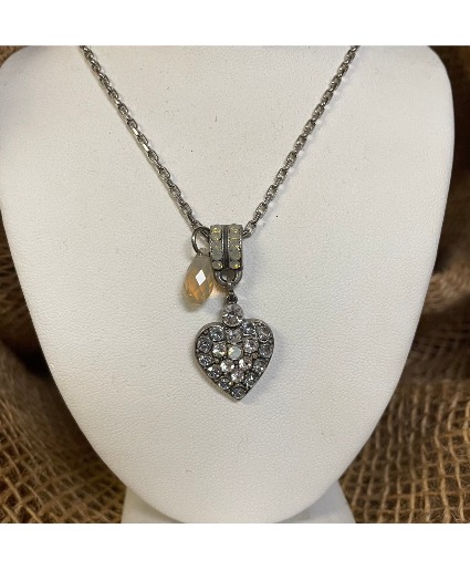 Mariana Heart Pendent Necklace 