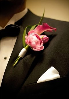 Marvelous Bout Boutonniere
