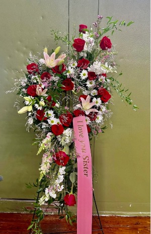 MEDIUM OPEN HEART WITH I LOVE YOU SISTER BANNER