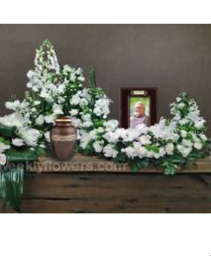 Memorial arrangement sympathy