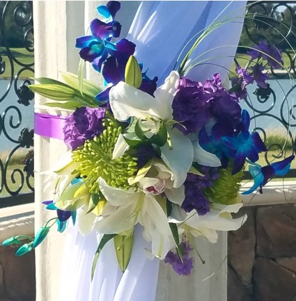 MERMAID SIDE FLOWERS CEREMONY