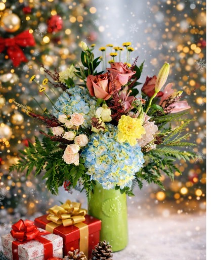 Merry & Bright! Floral Arrangement