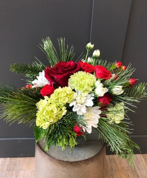 Merry Centerpiece  