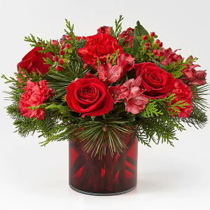 MERRY MISTLETOE BOUQUET RED BLOOMS ARRANGEMENT
