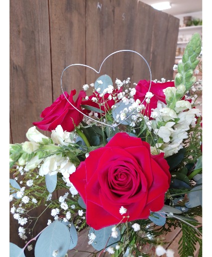 Metal heart pick  Decorative add on