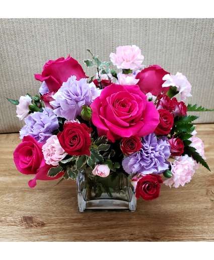 MI AMOR Premium Mixed Floral Arrangement