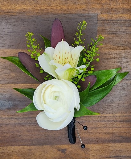 Midnight Glamour Boutonniere