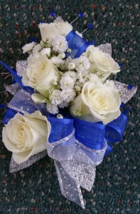 BLUE SUNSET WRIST CORSAGE